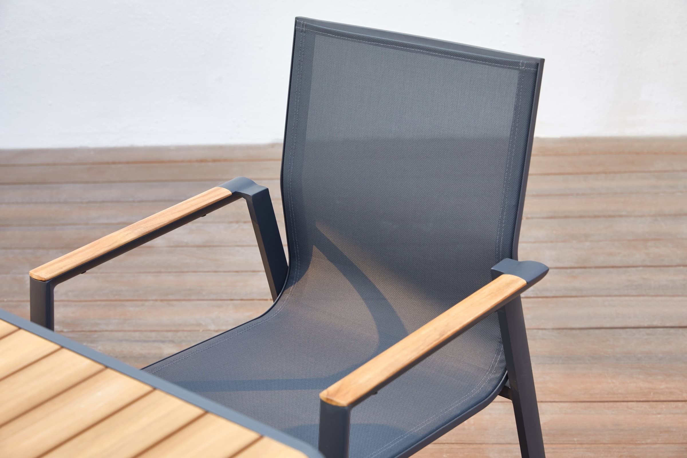 BH-S3001 square outdoor dining table with a teak slatted top — view 2