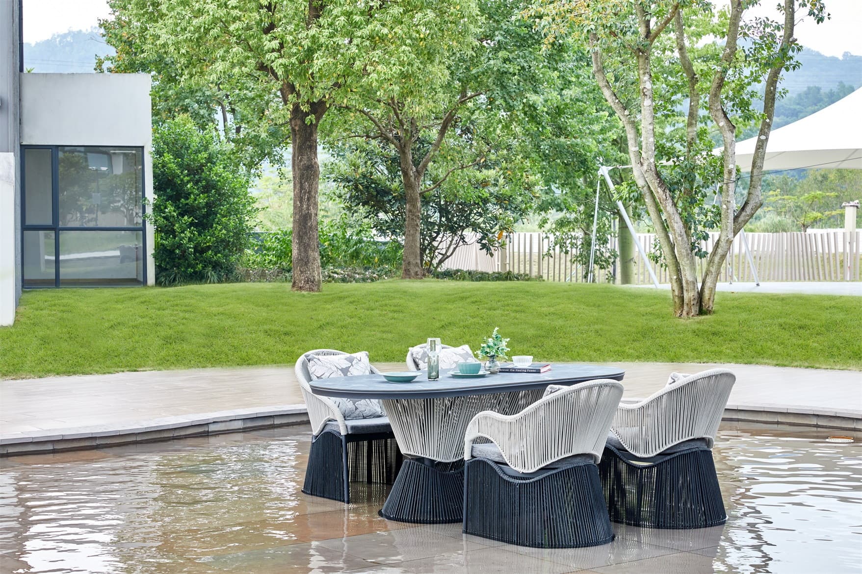 BP-3205 round outdoor dining table with four rope-weave armchairs — view 2