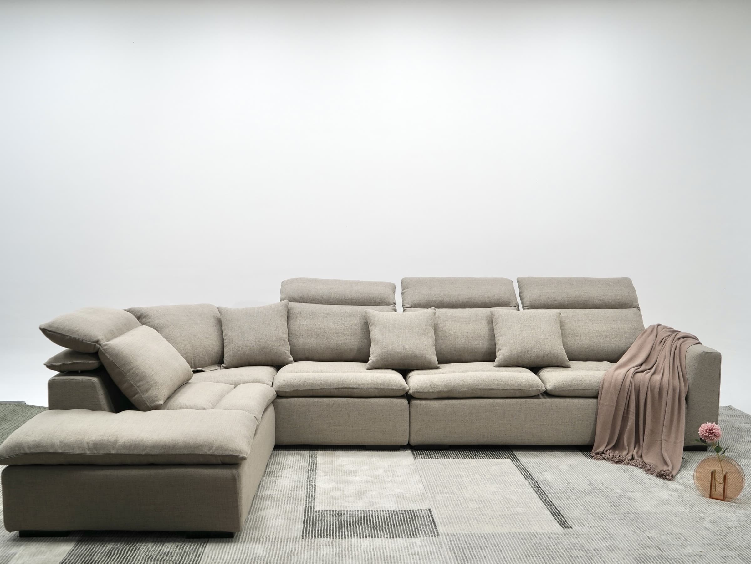 EVA corner sofa in dark grey with adjustable headrests — view 3